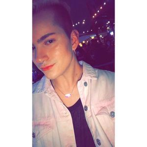 Meet your Posher, Chris